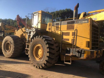 Riteņu iekrāvējs KOMATSU WA600-3