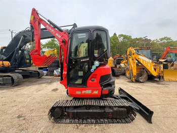 Mini-ekskavators Kubota U 35-3: foto 2