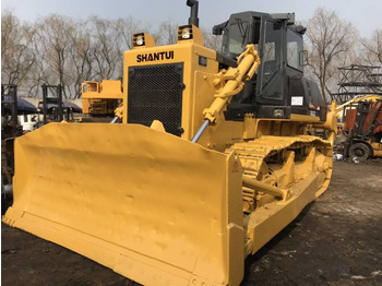 Buldozers SHANTUI