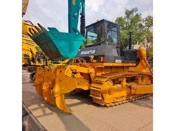 Buldozers SHANTUI