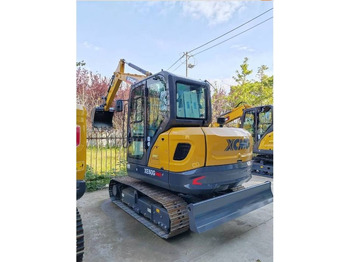 Kāpurķēžu ekskavators XCMG XE60