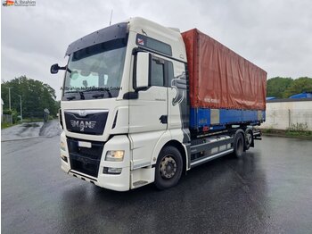 Kravas automašīna ar tentu MAN TGX 26.440