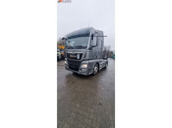 Vilcējs MAN TGX 18.500