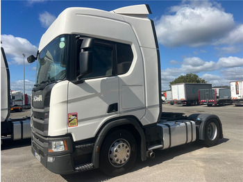 : fotogrāfija galvenē