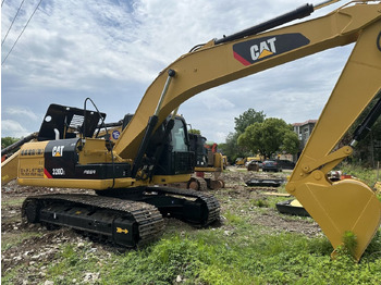 Kāpurķēžu ekskavators CATERPILLAR 320D2