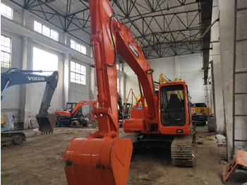 Kāpurķēžu ekskavators Doosan DH150LC-7: foto 5
