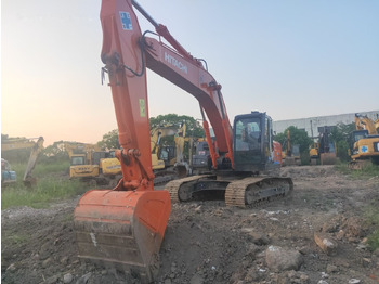 Kāpurķēžu ekskavators Hitachi ZX210: foto 2