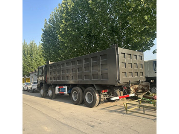 Kravas automašīna pašizgāzējs Howo 371 8*4: foto 5 Kravas automašīna pašizgāzējs Howo 371 8*4: foto 5