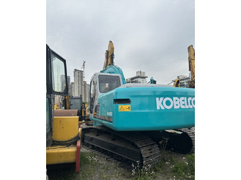 Kāpurķēžu ekskavators KOBELCO