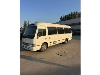 Piepilsētas autobuss Toyota Coaster: foto 5
