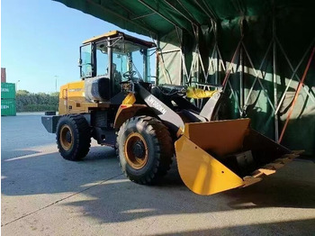 Riteņu iekrāvējs XCMG LW300KN