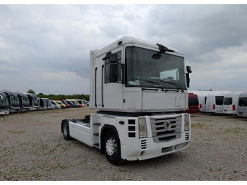Vilcējs RENAULT Magnum