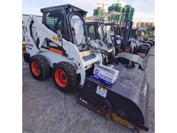 Kompaktiekrāvējs BOBCAT S18