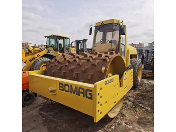Vibrorullis BOMAG