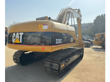 Kāpurķēžu ekskavators CATERPILLAR 320CL