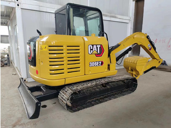 Mini-ekskavators CATERPILLAR 306E2