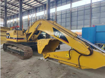 Kāpurķēžu ekskavators CATERPILLAR 320BL: foto 3