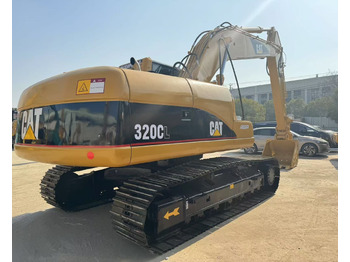 Kāpurķēžu ekskavators CATERPILLAR 320C