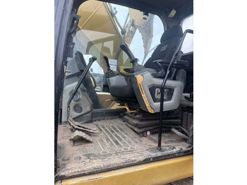 Kāpurķēžu ekskavators CATERPILLAR 320GC CAT: foto 3