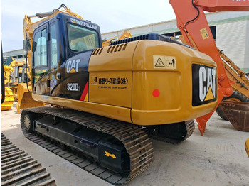 Kāpurķēžu ekskavators CATERPILLAR 320D2