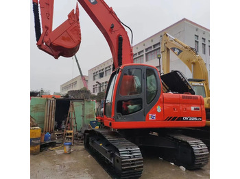 Kāpurķēžu ekskavators DOOSAN DX225LCA