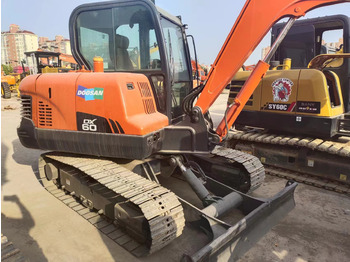 Mini-ekskavators DOOSAN DX60
