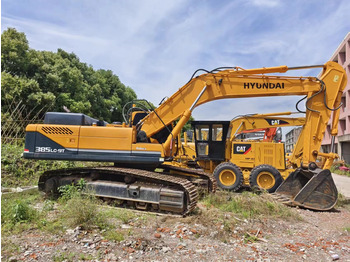 Kāpurķēžu ekskavators HYUNDAI