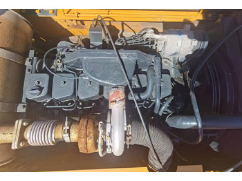 Riteņu ekskavators HYUNDAI ROBEX 210W-9: foto 4