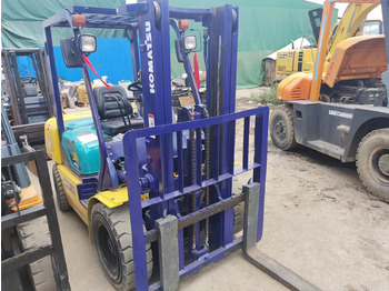 Dīzeļiekrāvējs KOMATSU FD30: foto 4