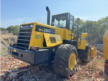 Riteņu iekrāvējs KOMATSU WA380: foto 3