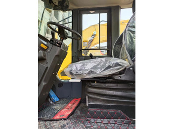 Jaunā Riteņu iekrāvējs SDLG LG936L: foto 5 Jaunā Riteņu iekrāvējs SDLG LG936L: foto 5