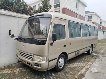 Piepilsētas autobuss TOYOTA