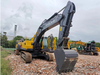 Kāpurķēžu ekskavators VOLVO EC360