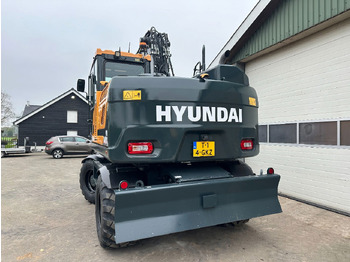 Riteņu ekskavators Hyundai HW140A: foto 5