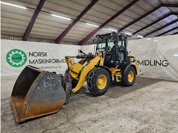 Riteņu iekrāvējs CATERPILLAR 908M