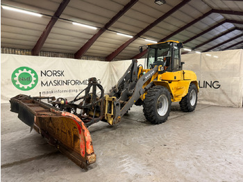 Riteņu iekrāvējs VOLVO L40B