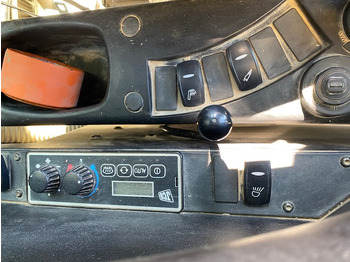 Ekskavators JCB JZ140: foto 5