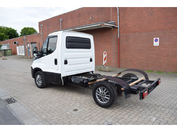 Šasija kravas automašīna Iveco Daily 35 S21 3,0 Automatik Luftfederung Tempomat: foto 4