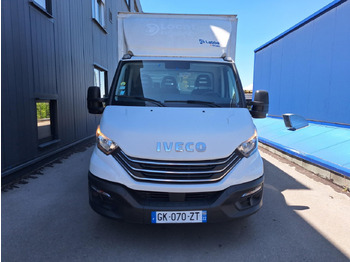 Furgons ar slēgtā virsbūve IVECO Daily 35c16