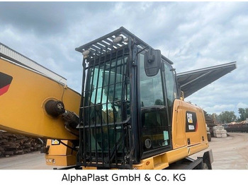 Riteņu ekskavators CATERPILLAR MH3024