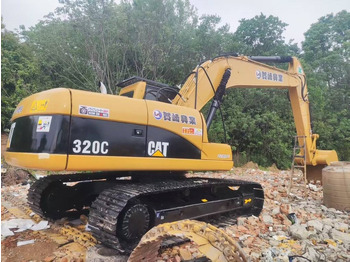 Kāpurķēžu ekskavators CATERPILLAR 320C