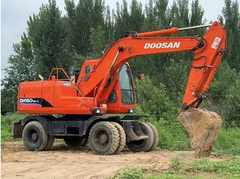 Riteņu ekskavators DOOSAN DH150W-7