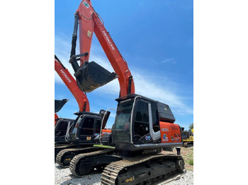 Kāpurķēžu ekskavators HITACHI ZX240