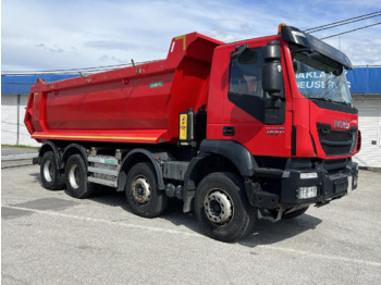 Kravas automašīna pašizgāzējs IVECO Trakker