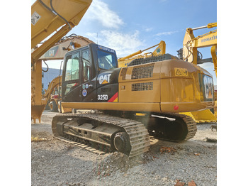 Kāpurķēžu ekskavators CATERPILLAR 325D: foto 4