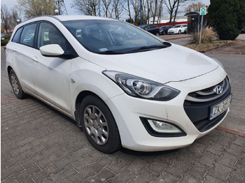 Vieglā automašīna HYUNDAI