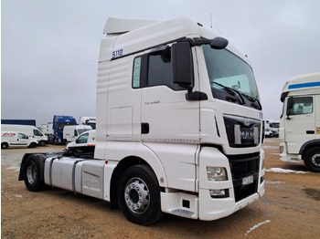 Vilcējs MAN TGX