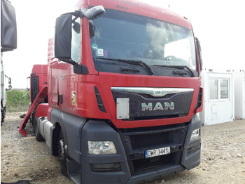 Vilcējs MAN TGX