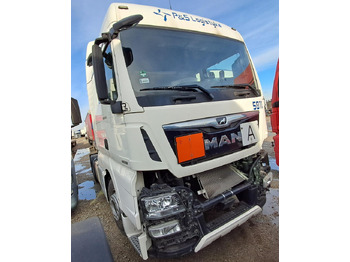 Vilcējs MAN TGX