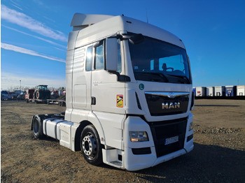 Vilcējs MAN TGX